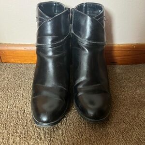 Black Boots